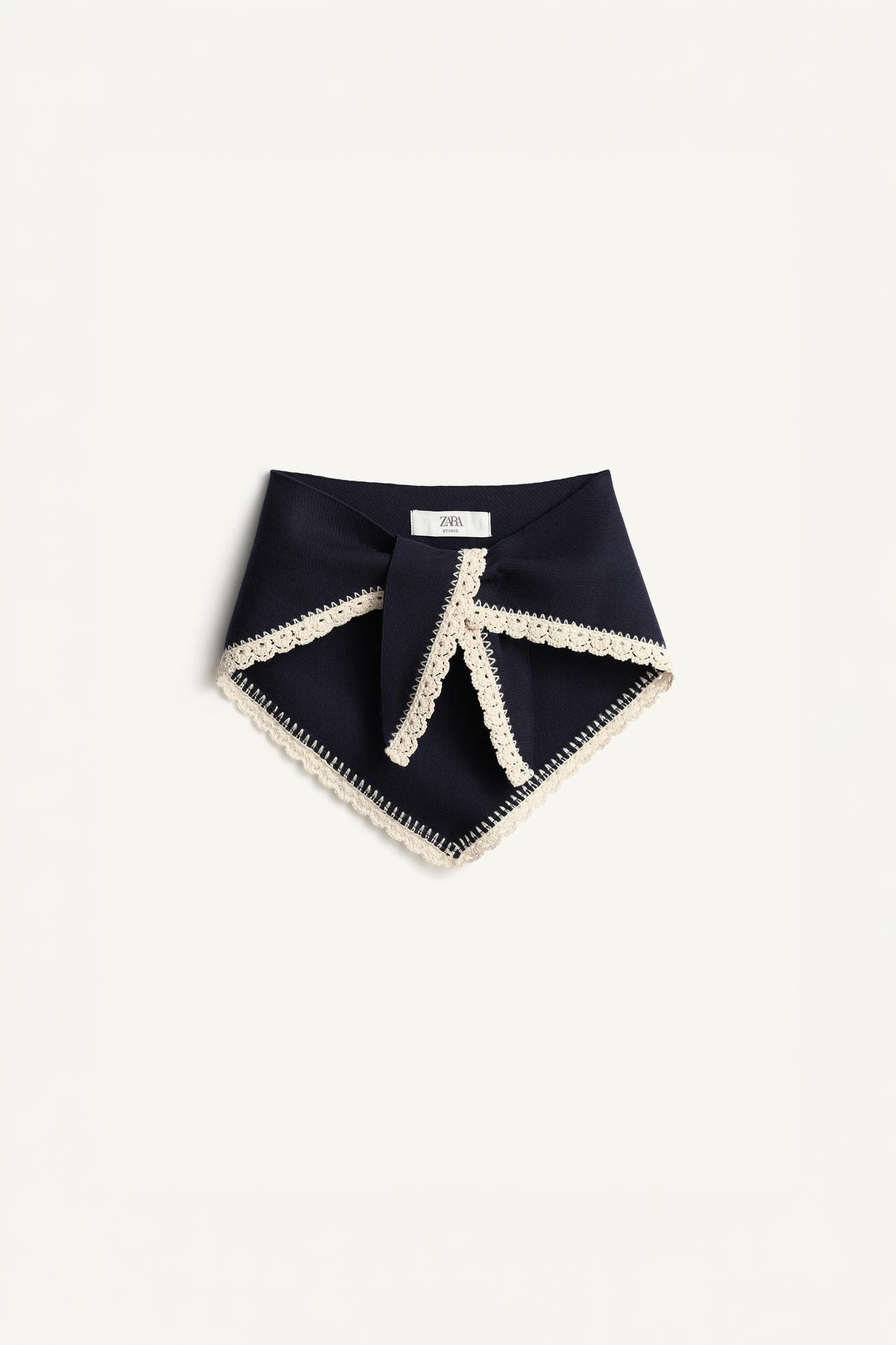 WOOL CROCHET TRIANGULAR SCARF LIMITED EDITION — Dark navy