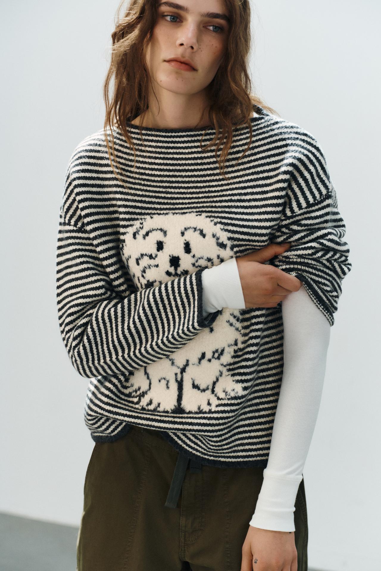 STRIPED KNIT SWEATER — Gray