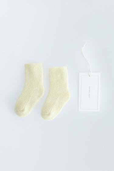 ZARA TIMELESS - CALCETÍN 100% CASHMERE - Amarillo claro de Zara