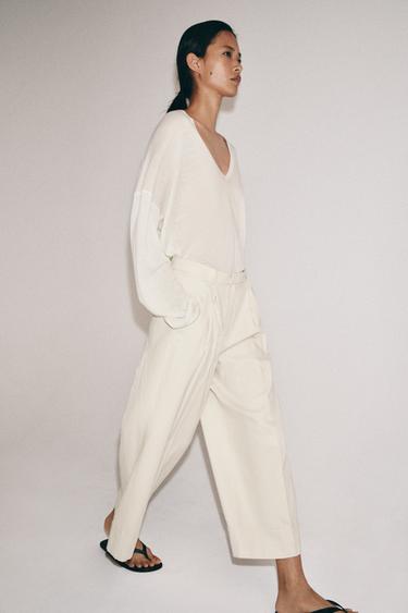 PULL EN MAILLE FINE COL EN V - Blanc de Zara - Image 1