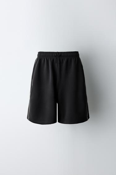 BERMUDA SPORTY VIVO CONTRASTE - Carbón de Zara