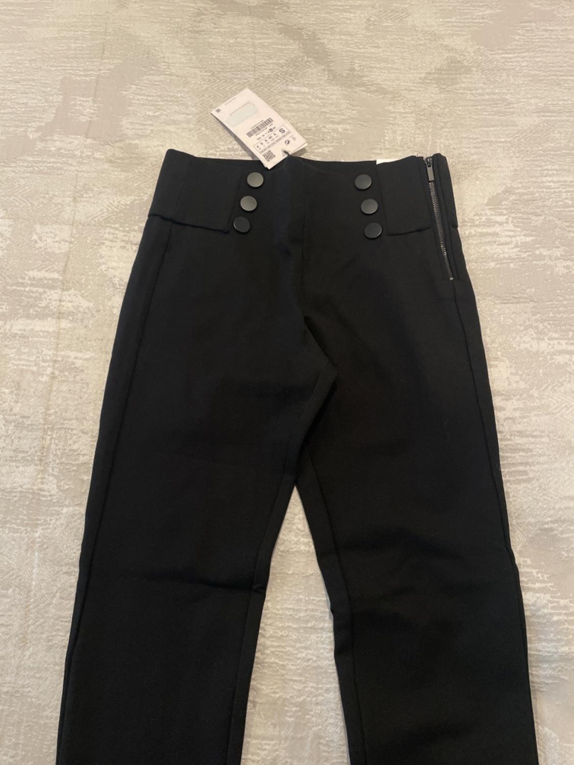 LEGGING TIRO MEDIO BOTONES - Image 2