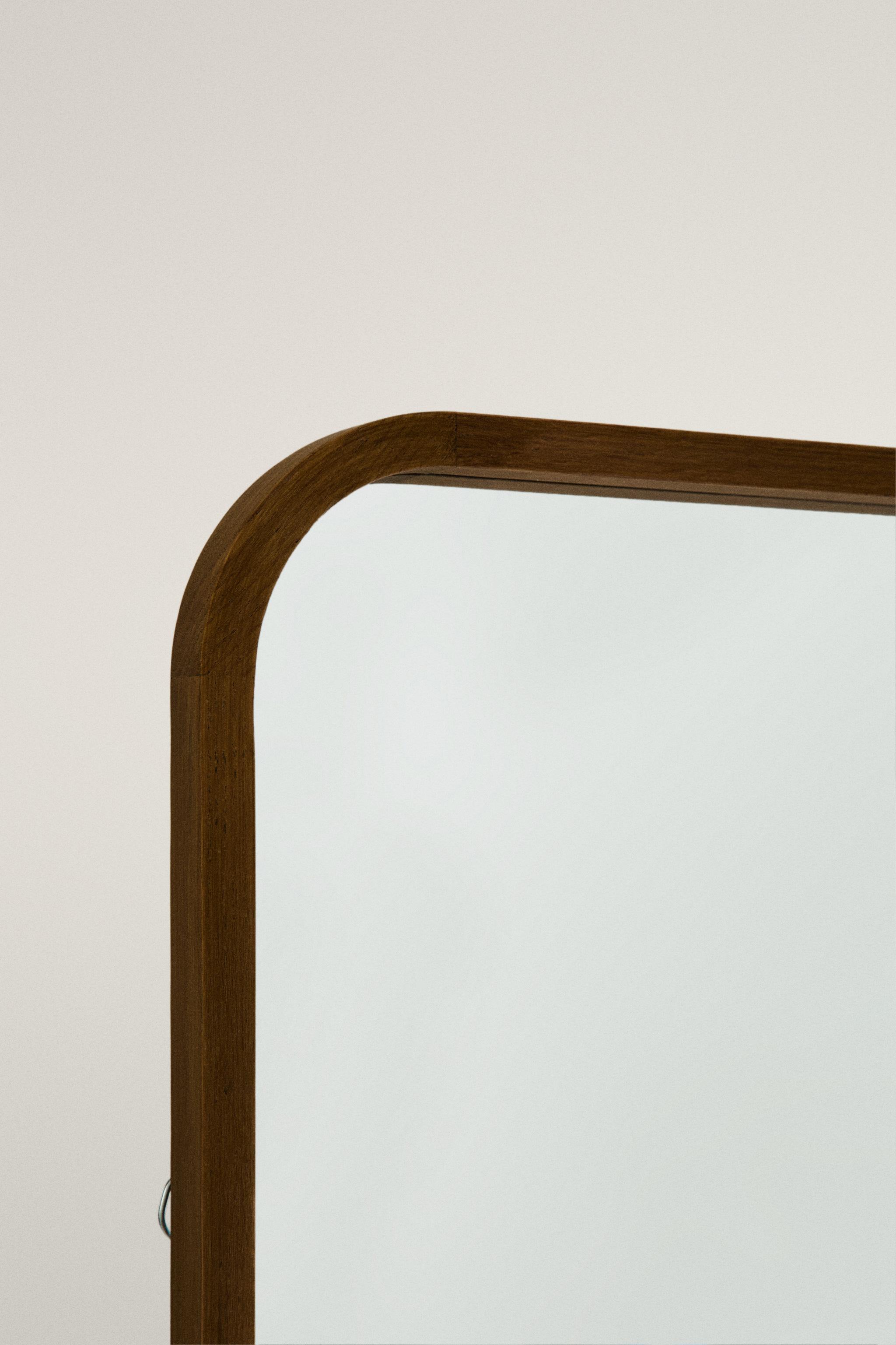 LARGE ROUNDED BORDER FULL LENGTH MIRROR