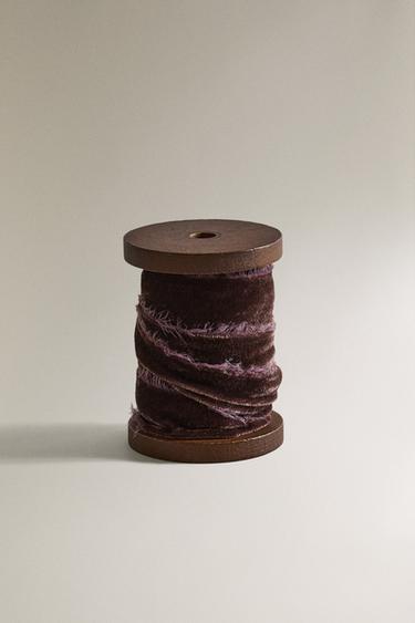 Zara FRAYED VELVET CHRISTMAS GIFT WRAPPING RIBBON - Brown - Image 0