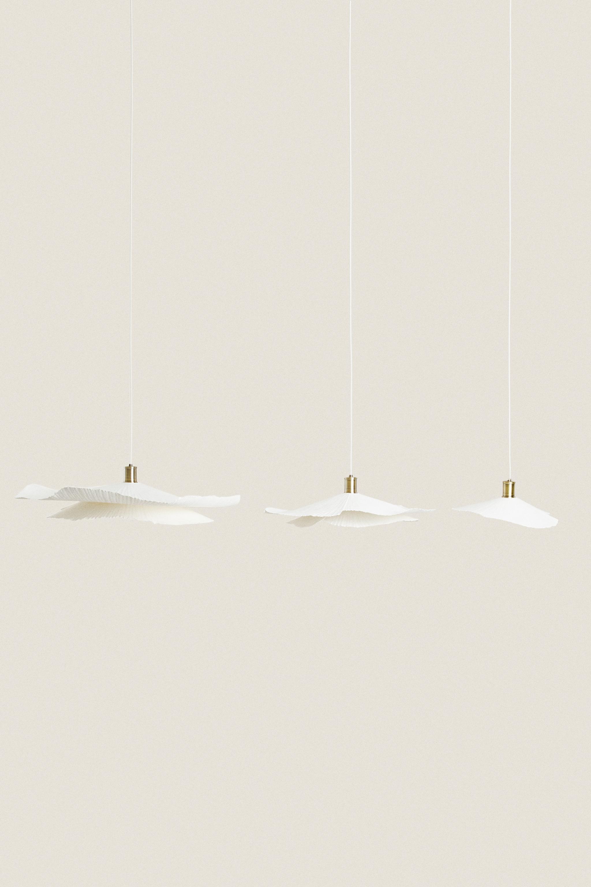 MEDIUM PENDANT LAMP - Oyster-white | ZARA United States