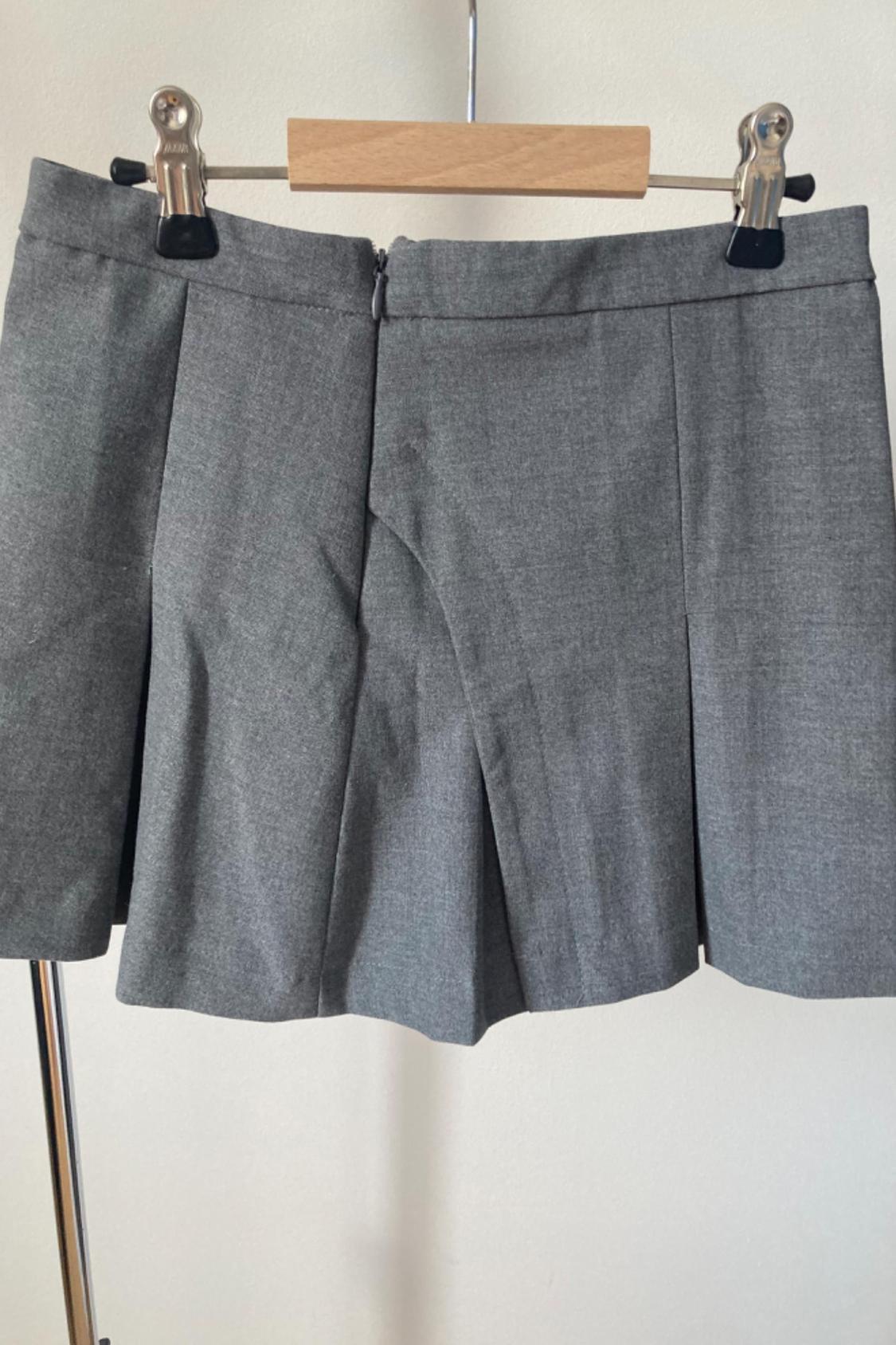 BOX PLEAT SKIRT WITH BUCKLE - Image 2