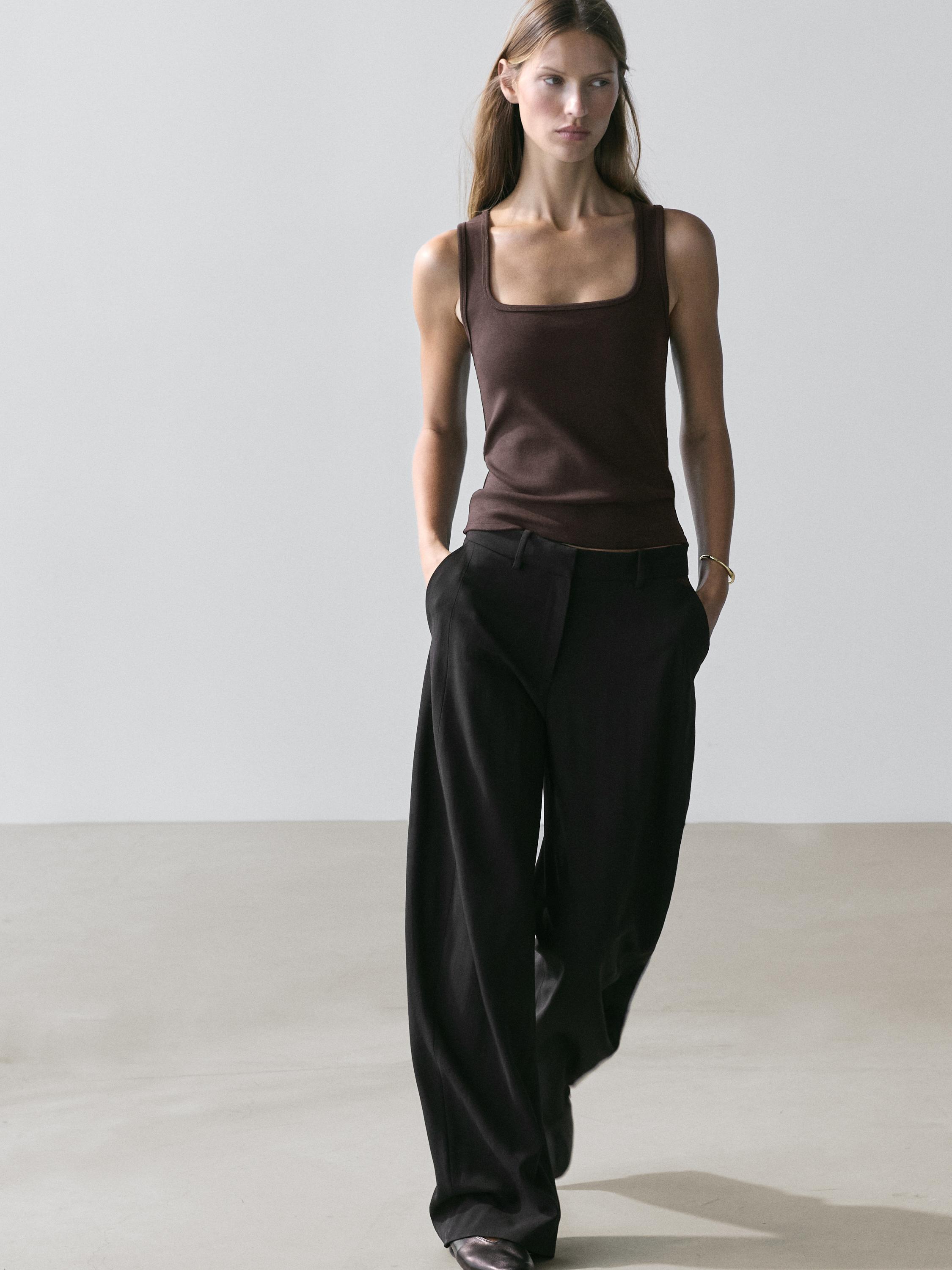 Sleeveless top with square neckline