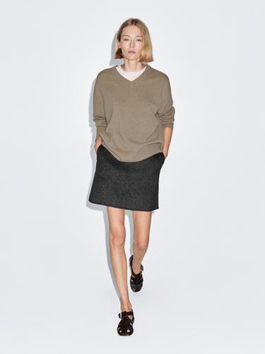 Falda corta efecto pelo - Cobalto de Zara