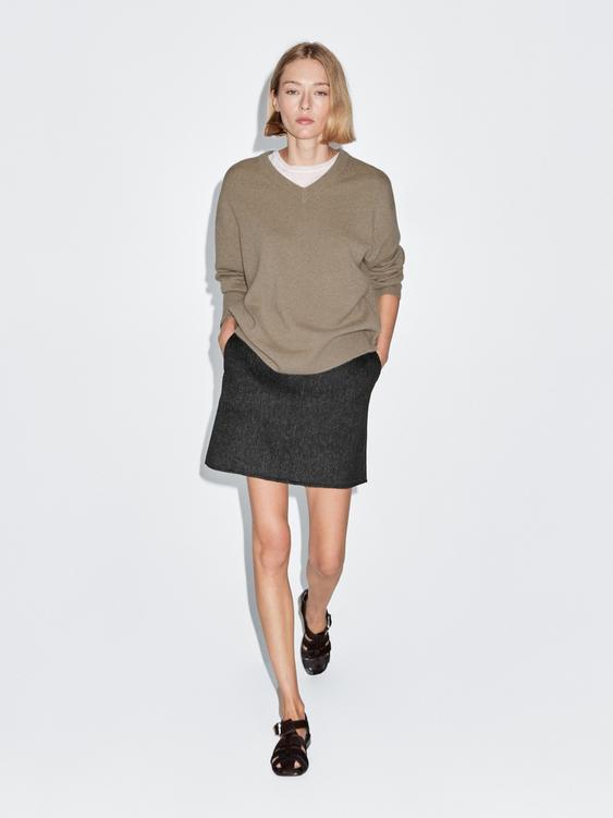 Short faux fur skirt