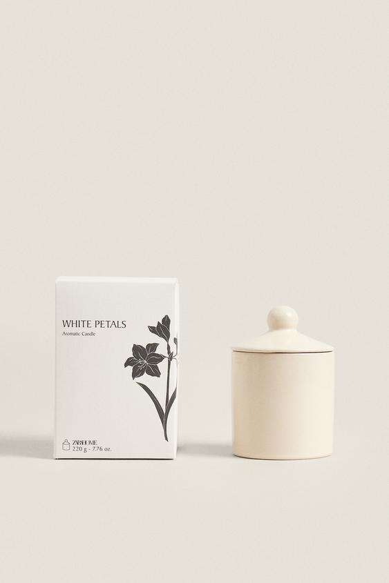 (220 G) WHITE PETALS SCENTED CANDLE Ivory ZARA United Kingdom
