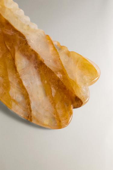 GUA SHA QUARTZ FACE MASSAGER - yellow by Zara - Image 2