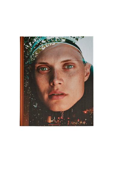 THE MODEL BOOK (ENGLISH) - Black / White by Zara