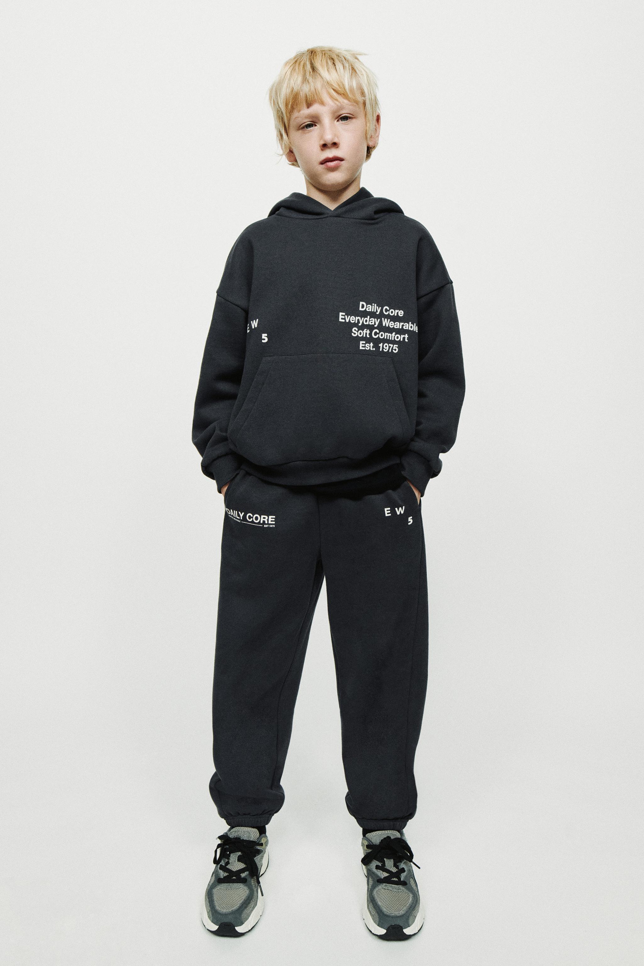 TEXT PRINT HOODIE