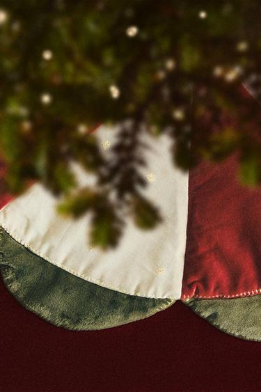 ΒΕΛΟΥΔΙΝΟ ΧΡΙΣΤΟΥΓΕΝΝΙΑΤΙΚΟ ΣΤΟΛΙΔΙ ΓΙΑ ΤΗ ΒΑΣΗ ΤΟΥ ΔΕΝΤΡΟΥ - Πολύχρωμο του Zara