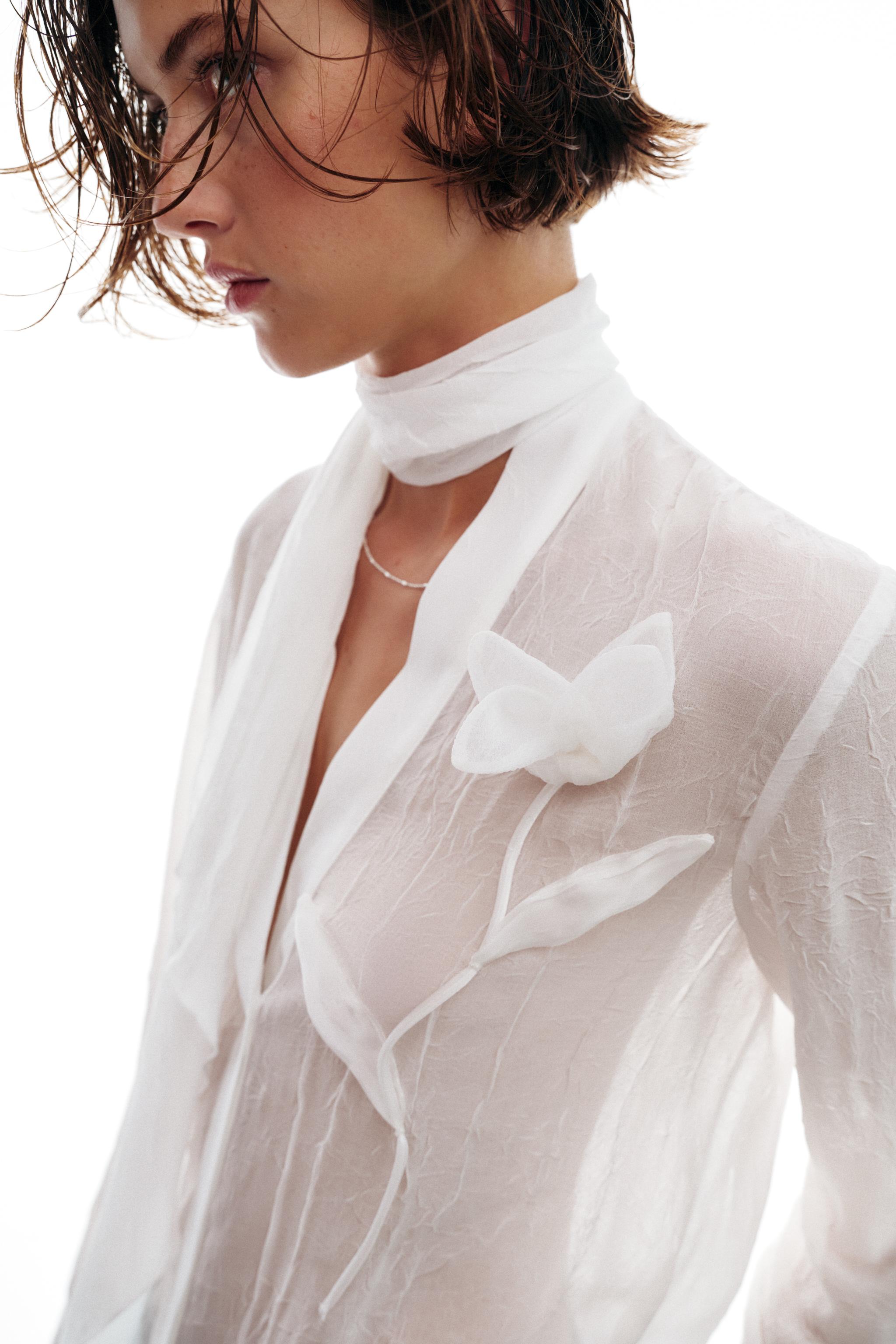 SEMI-SHEER FLOWER BLOUSE