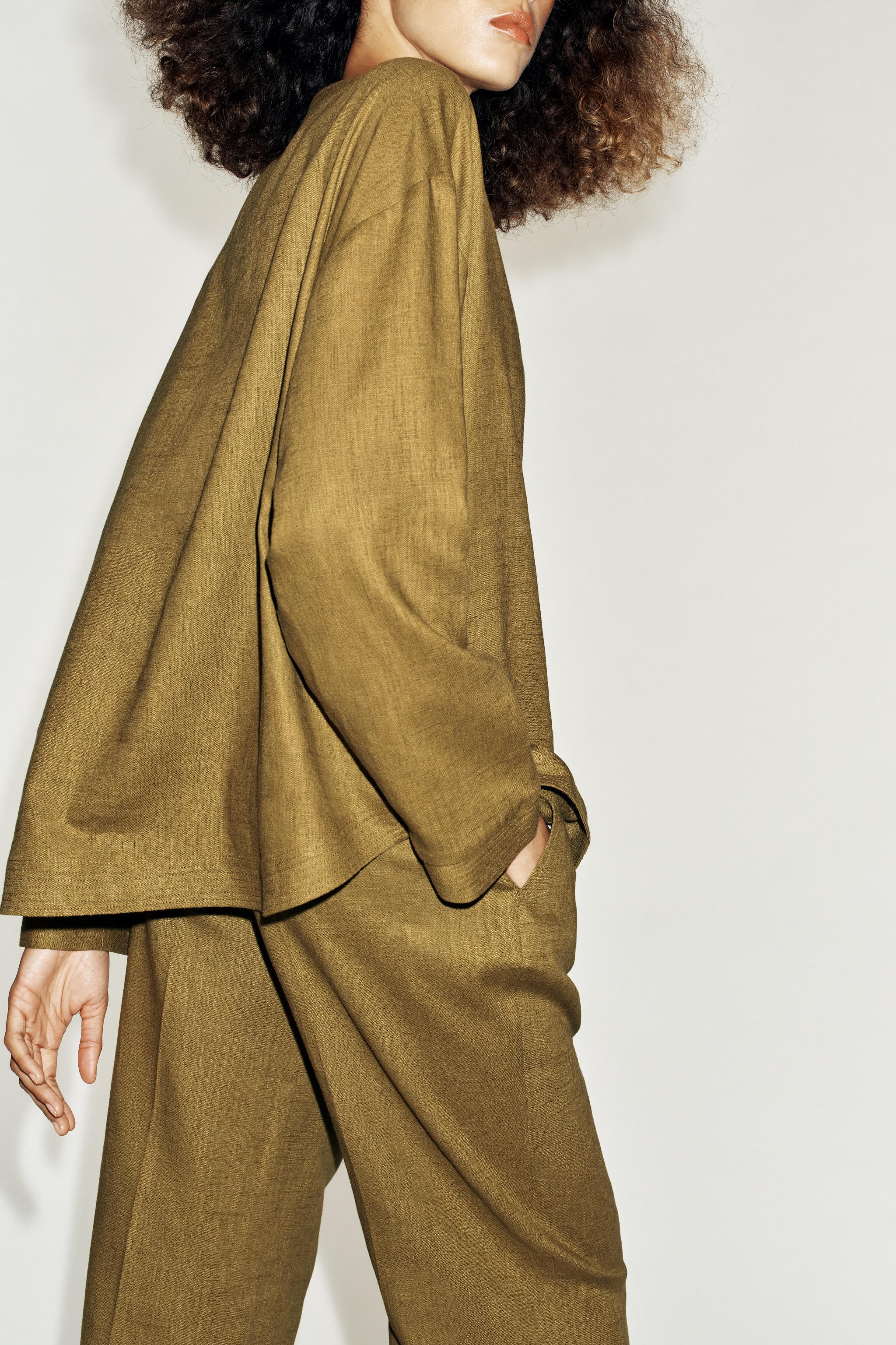 LINEN SHIRT WITH FROG FASTENING