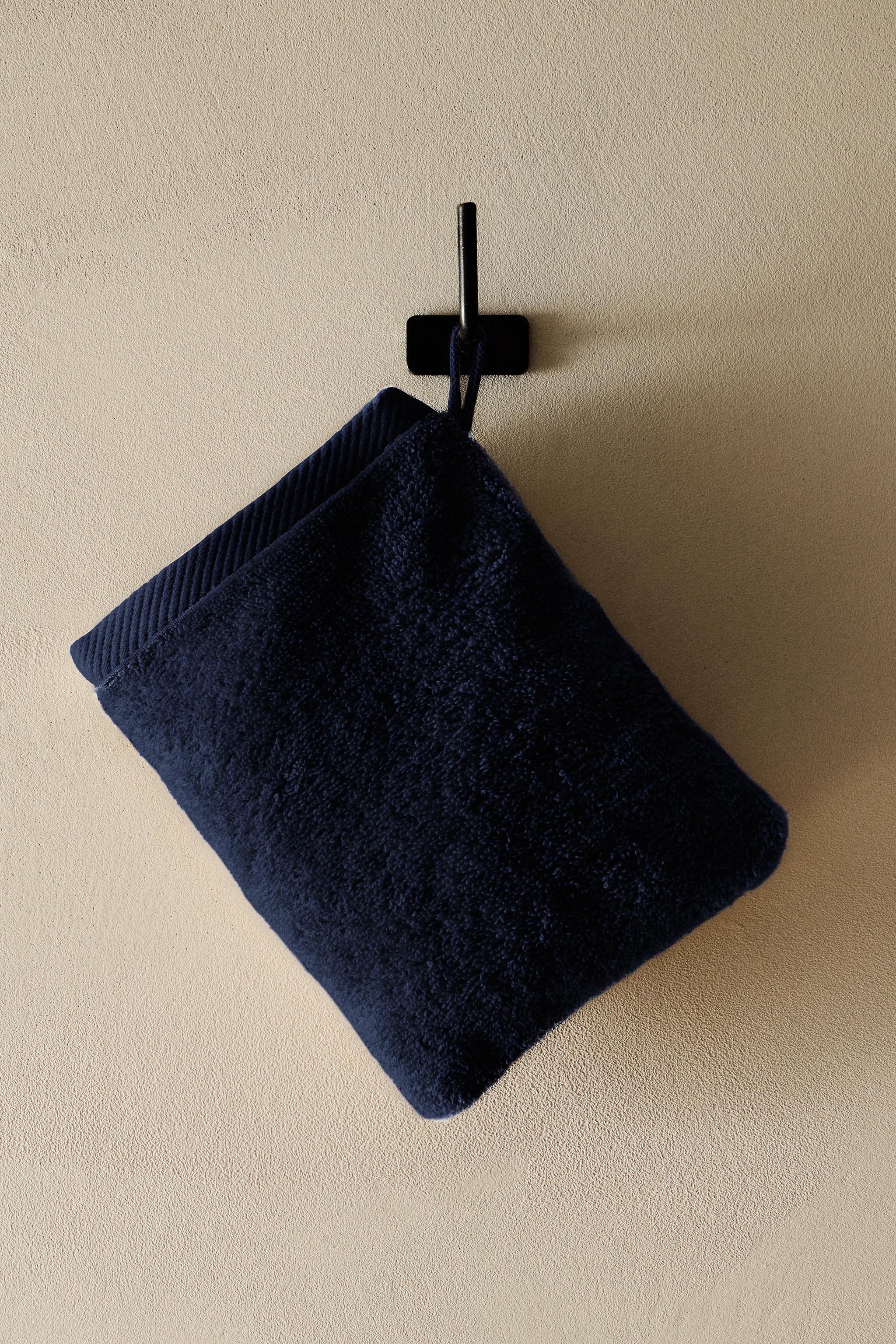 COTTON TERRY BATH MITT — Navy blue
