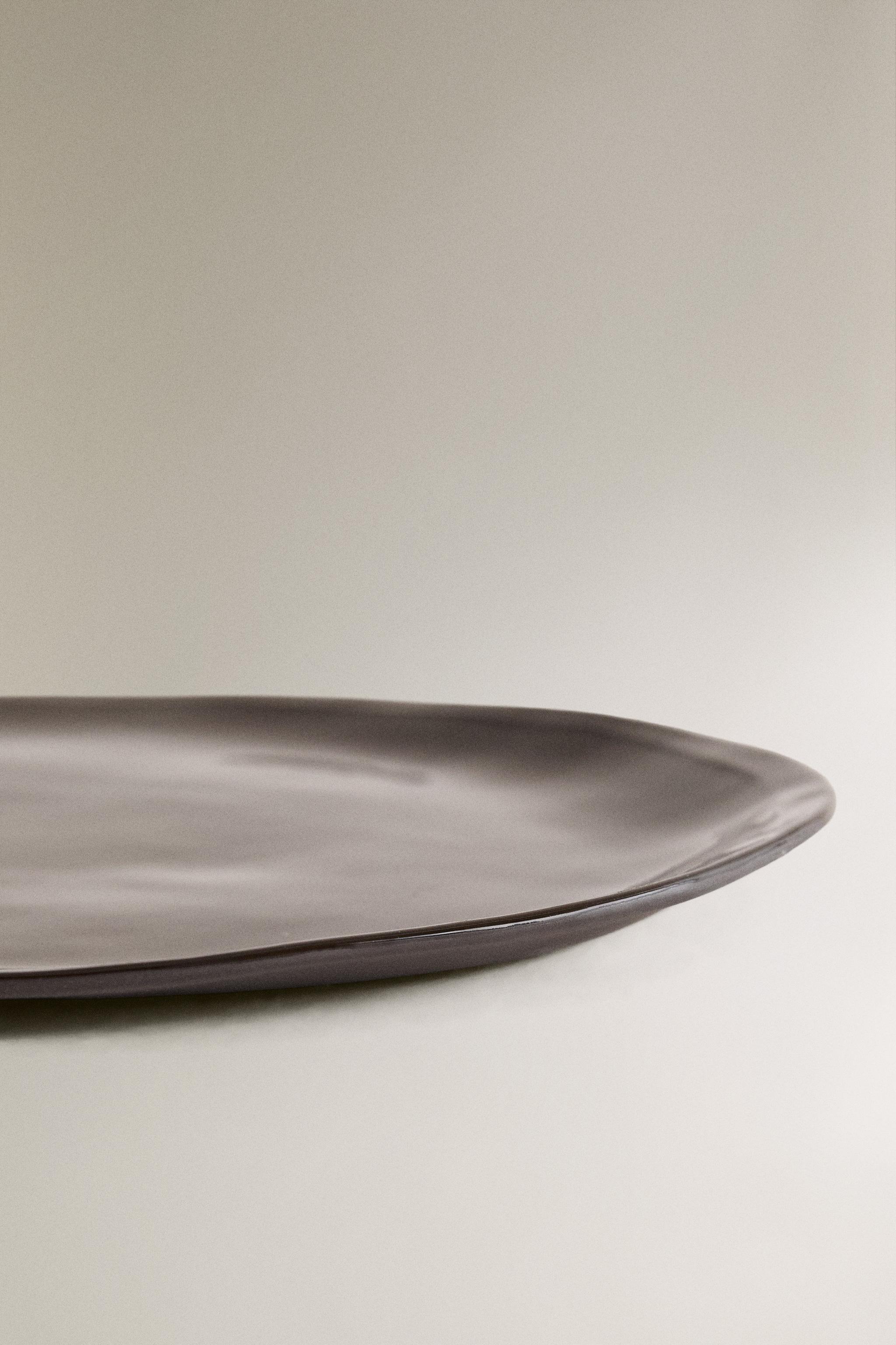 STONEWARE DESSERT PLATE