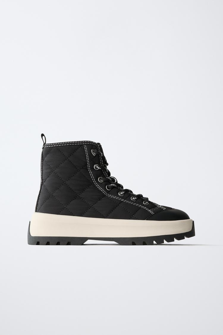Botin deportivo acolchado
