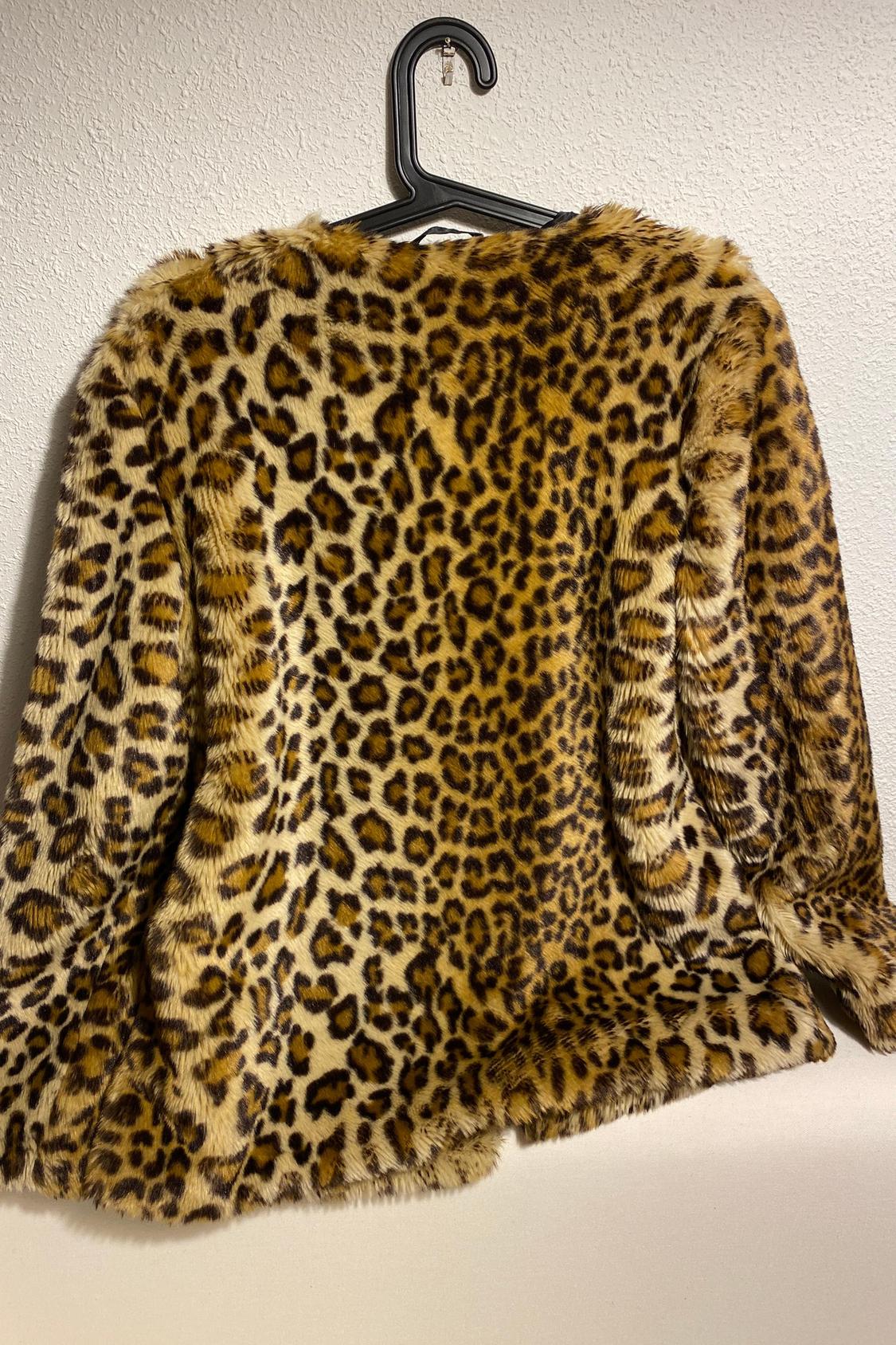 CHAQUETÓN EFECTO PELI ESTAMPADO LEOPARDO - Image 3