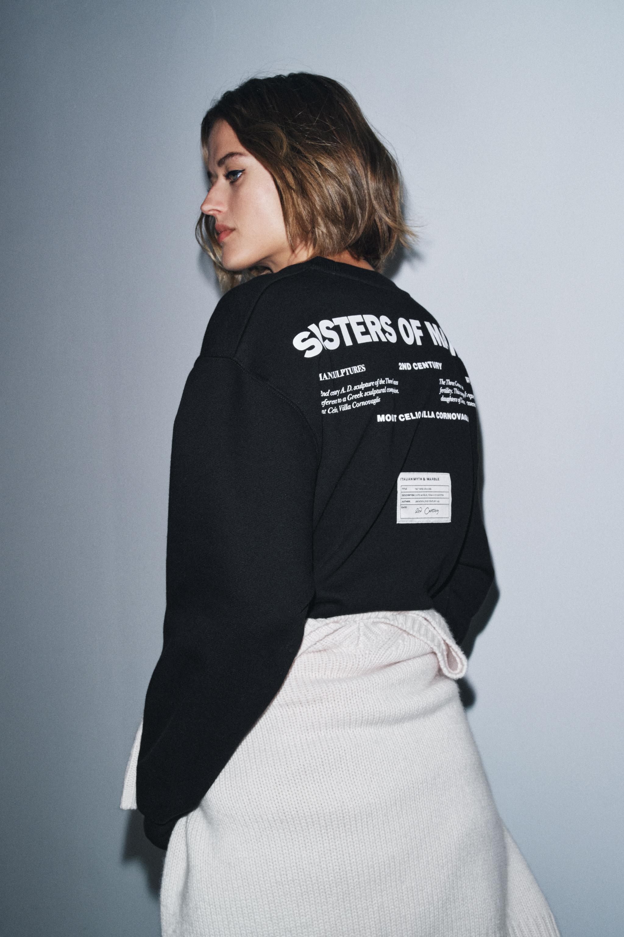 SCULPTURE SWEATSHIRT