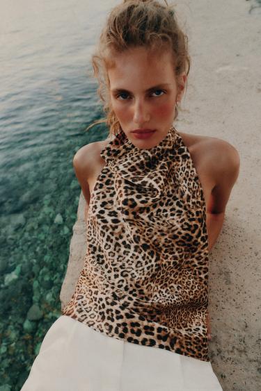 TOP HALTER SATINADO ESTAMPADO ANIMAL - Leopardo de Zara
