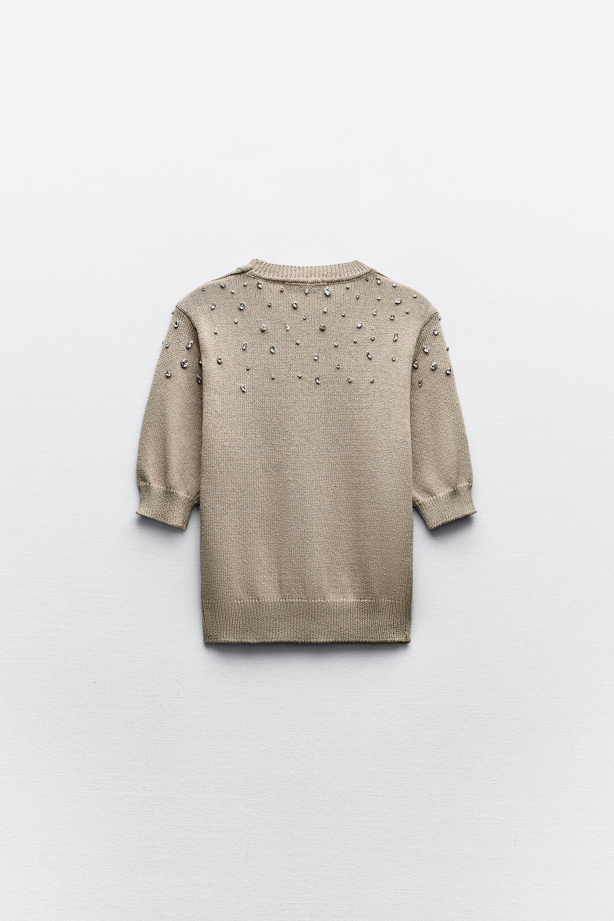 U uxlab yotgan xotinining ichiga kiradi. Moose porno