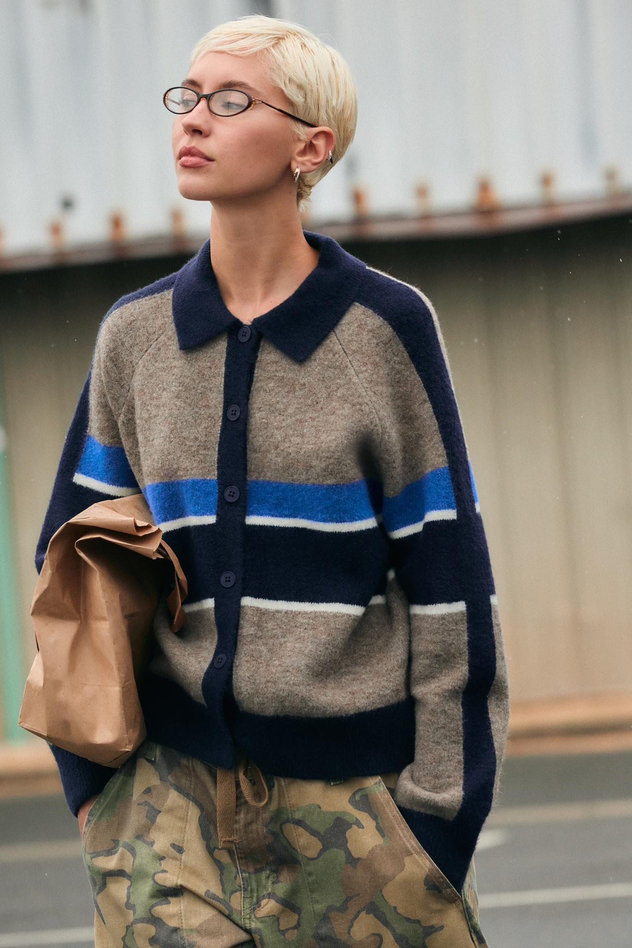 STRIPED KNIT POLO CARDIGAN — Blue / Black