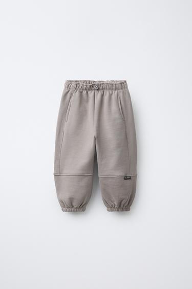 QUẦN JOGGER VẢI MỀM CÓ NHÃN - Màu nâu nhạt từ Zara