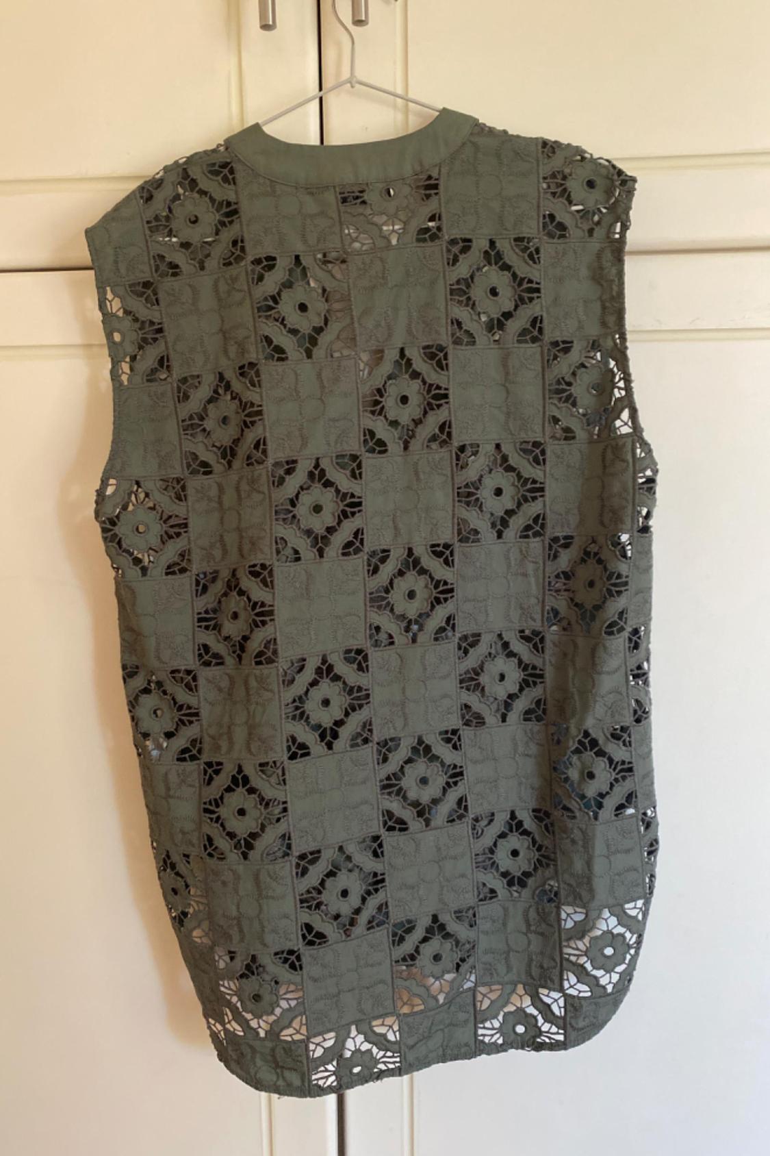 CUTWORK EMBROIDERY TOP - Image 3