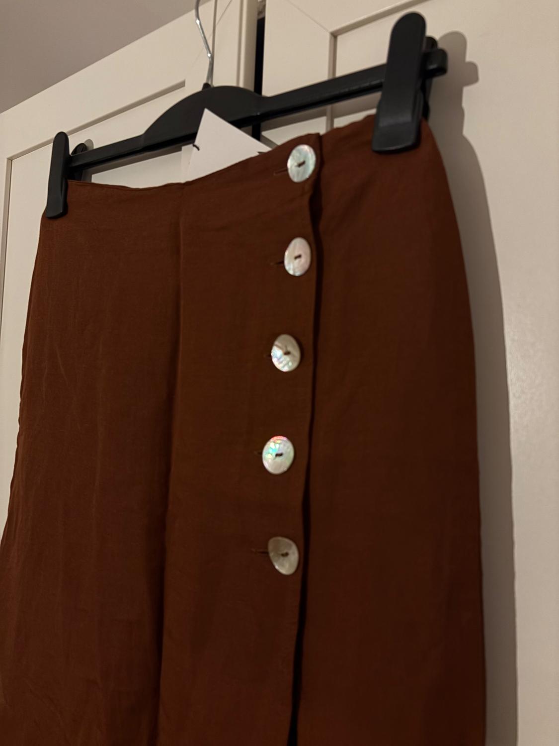 LINEN BLEND SKIRT WITH BUTTONS - Image 2