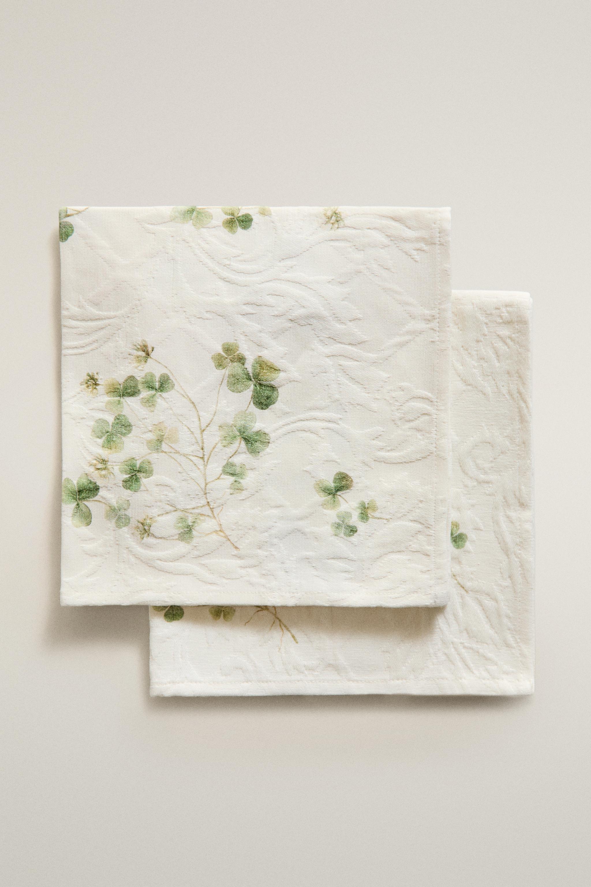 PACK JACQUARD CLOVER PRINT NAPKINS (PACK OF 2)