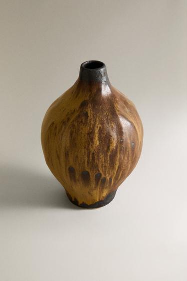 VASE EN CÉRAMIQUE IRRÉGULIER - Jaune foncé de Zara - Image 1