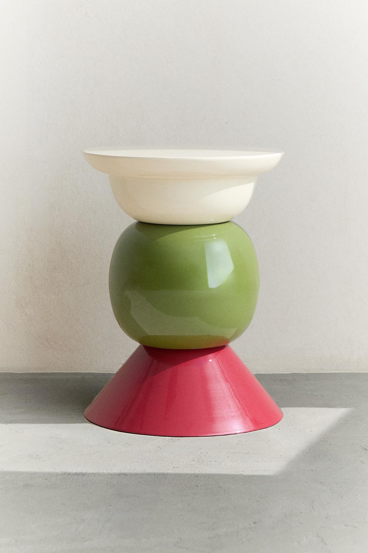 GEOMETRIC SHAPE METAL SIDE TABLE — Multicolored