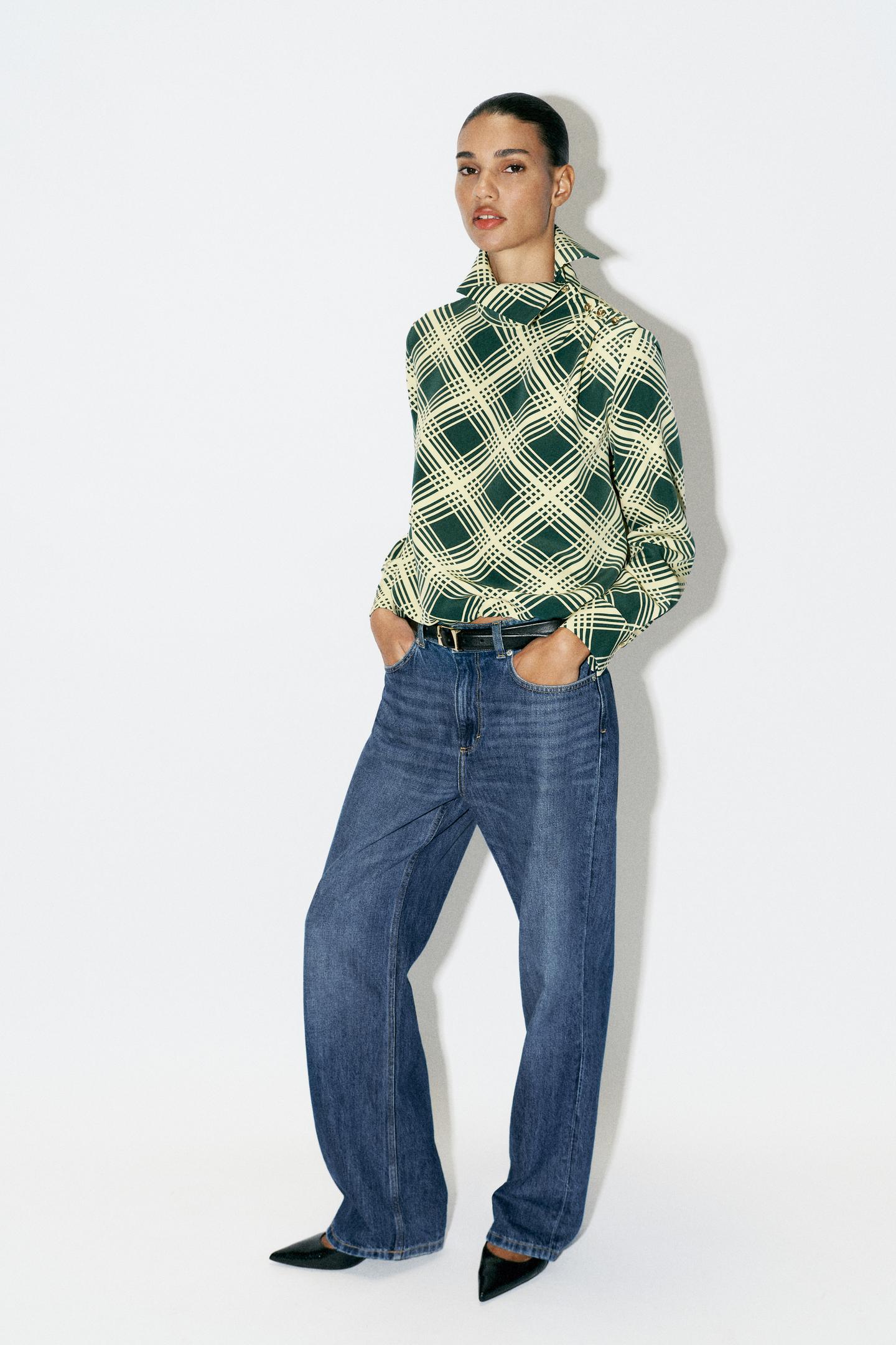 Женская блузка Zara Plaid Shoulder Button Blouse, цвет: Зелёный / Экрю — фото 1