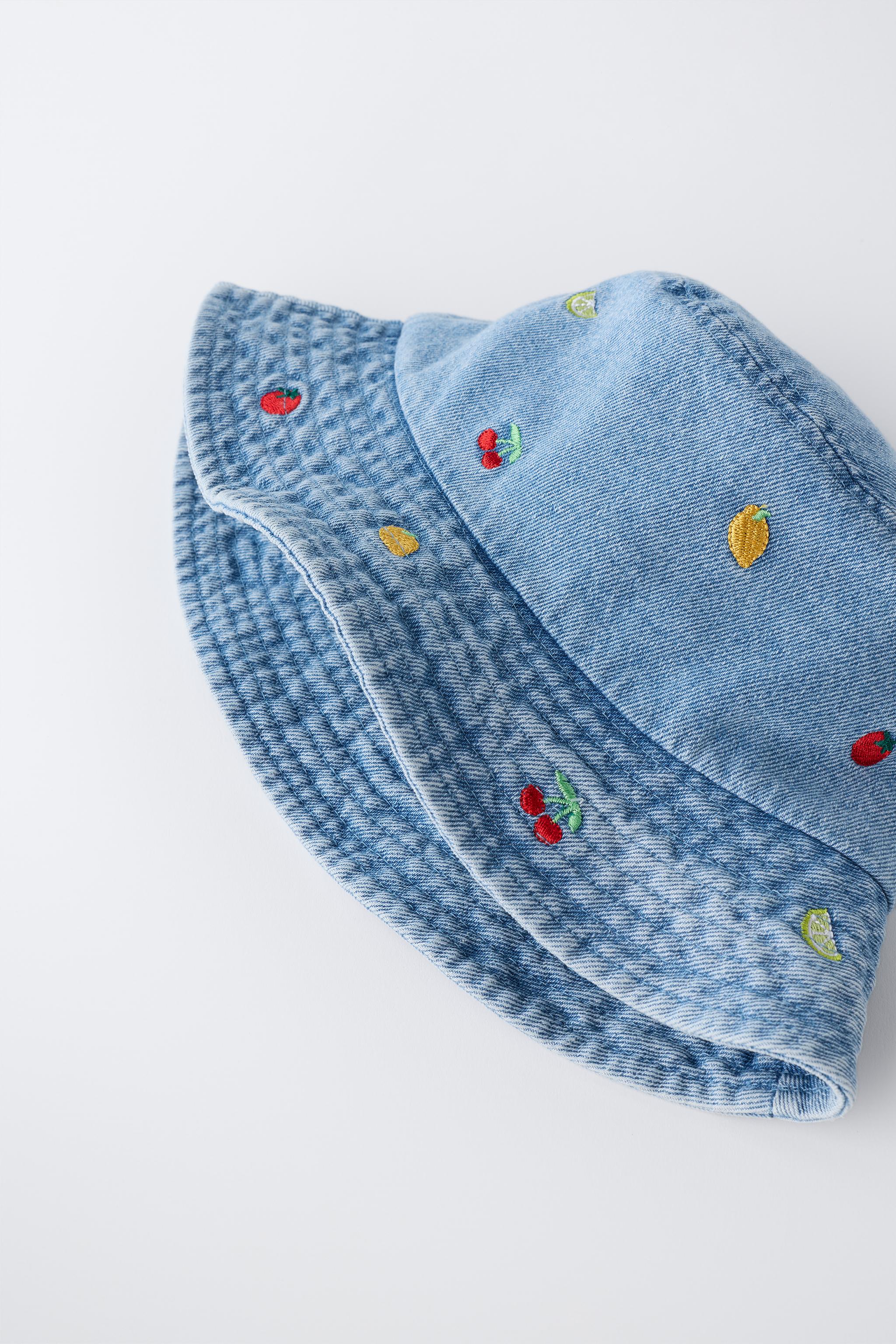 EMBROIDERED FLORAL DENIM BUCKET HAT