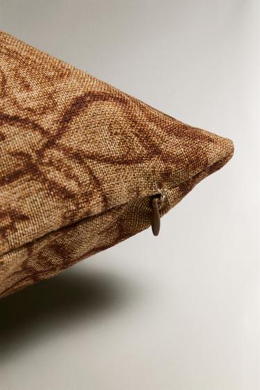 FLORAL CUSHION COVER - 772 by Zara - Image 4