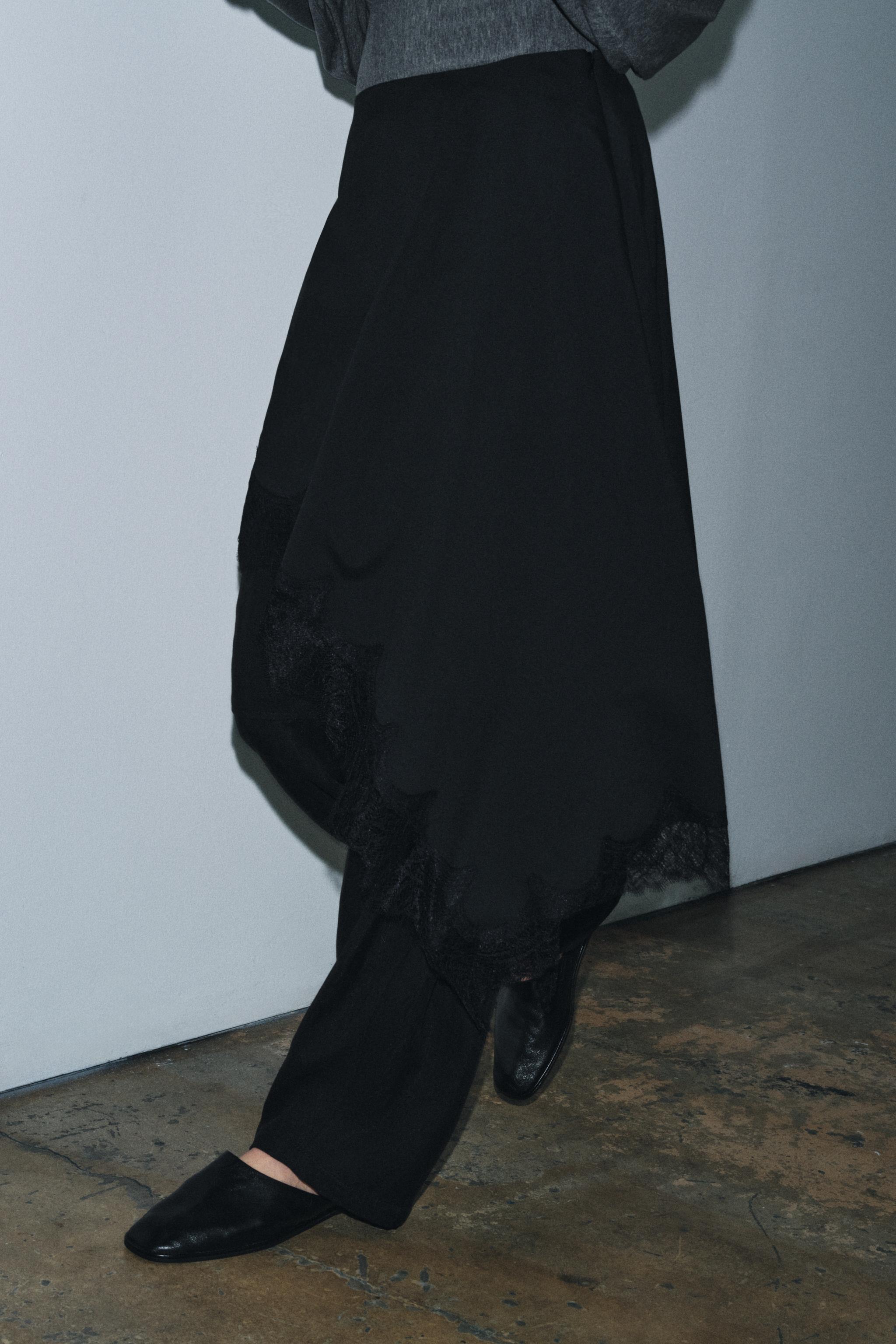 ASYMMETRIC LACE SKIRT ZW COLLECTION