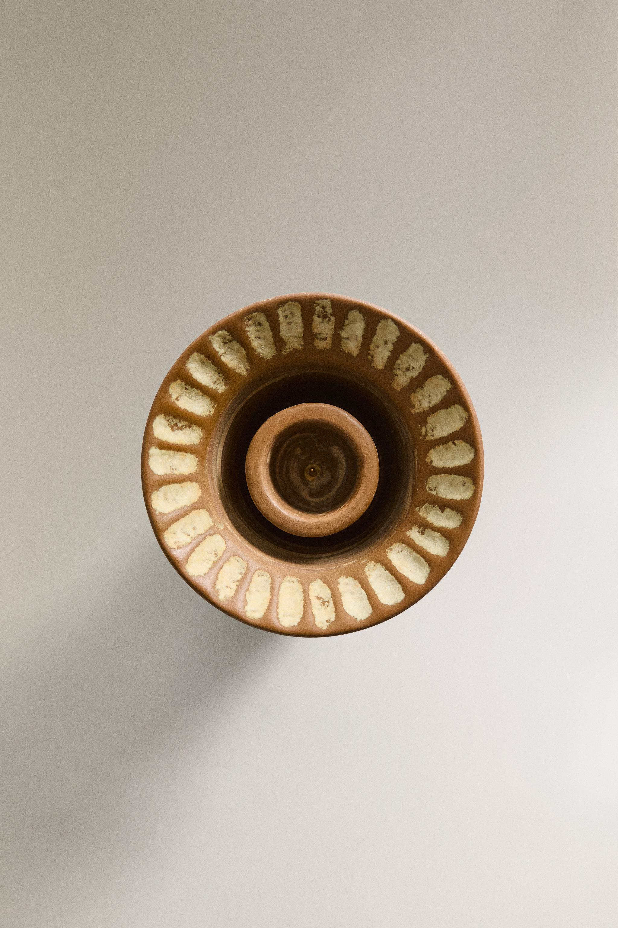 CERAMIC CANDLEHOLDER