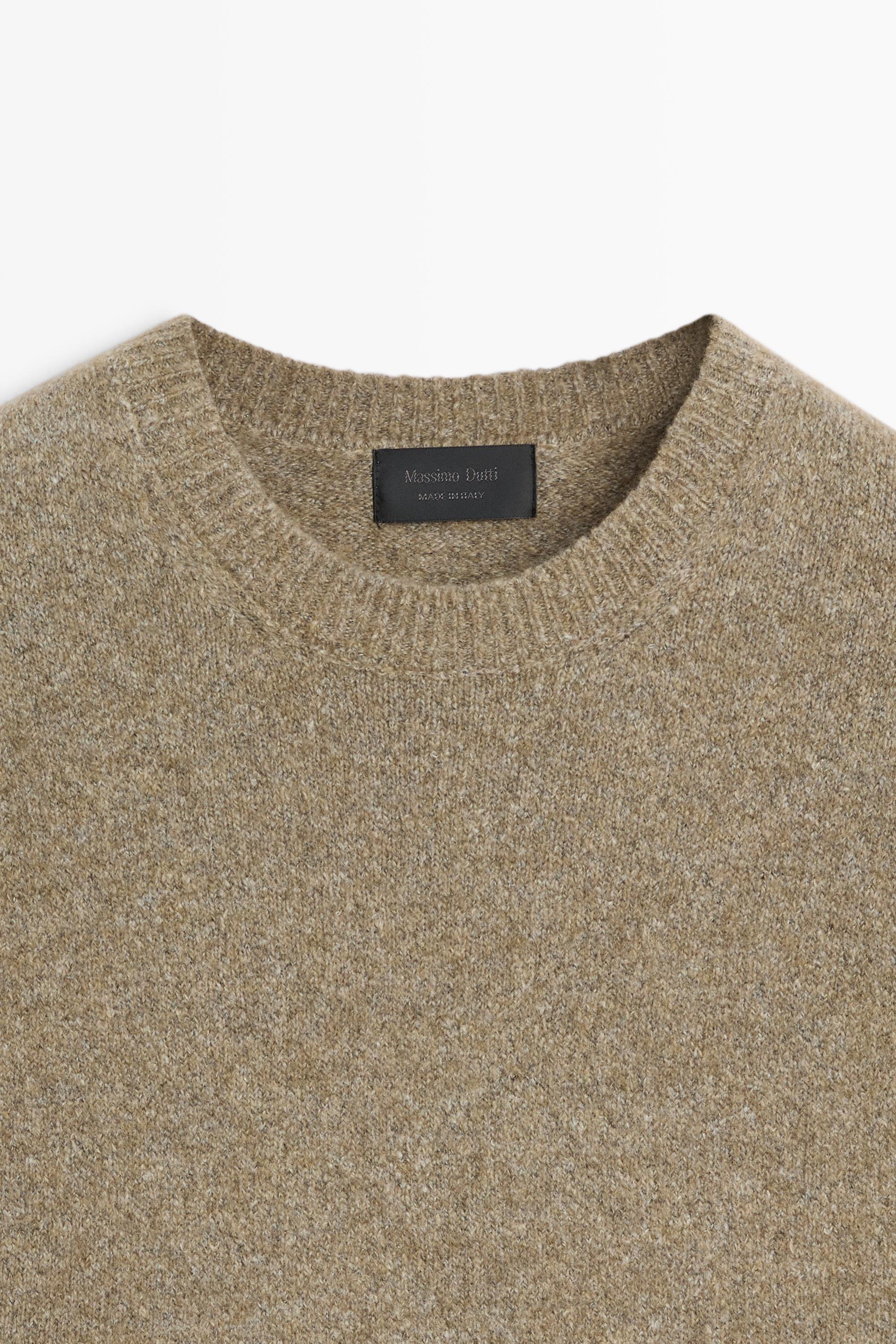Cotton round neck knit sweater
