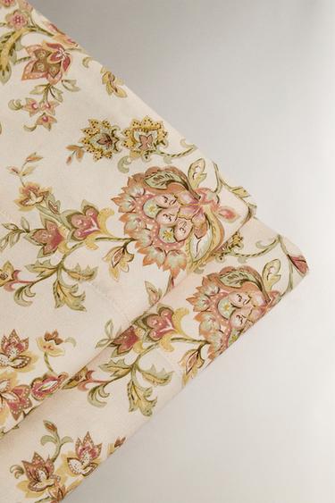 DRAP DE DESSUS SATIN FLEURS - Beige de Zara - Image 3