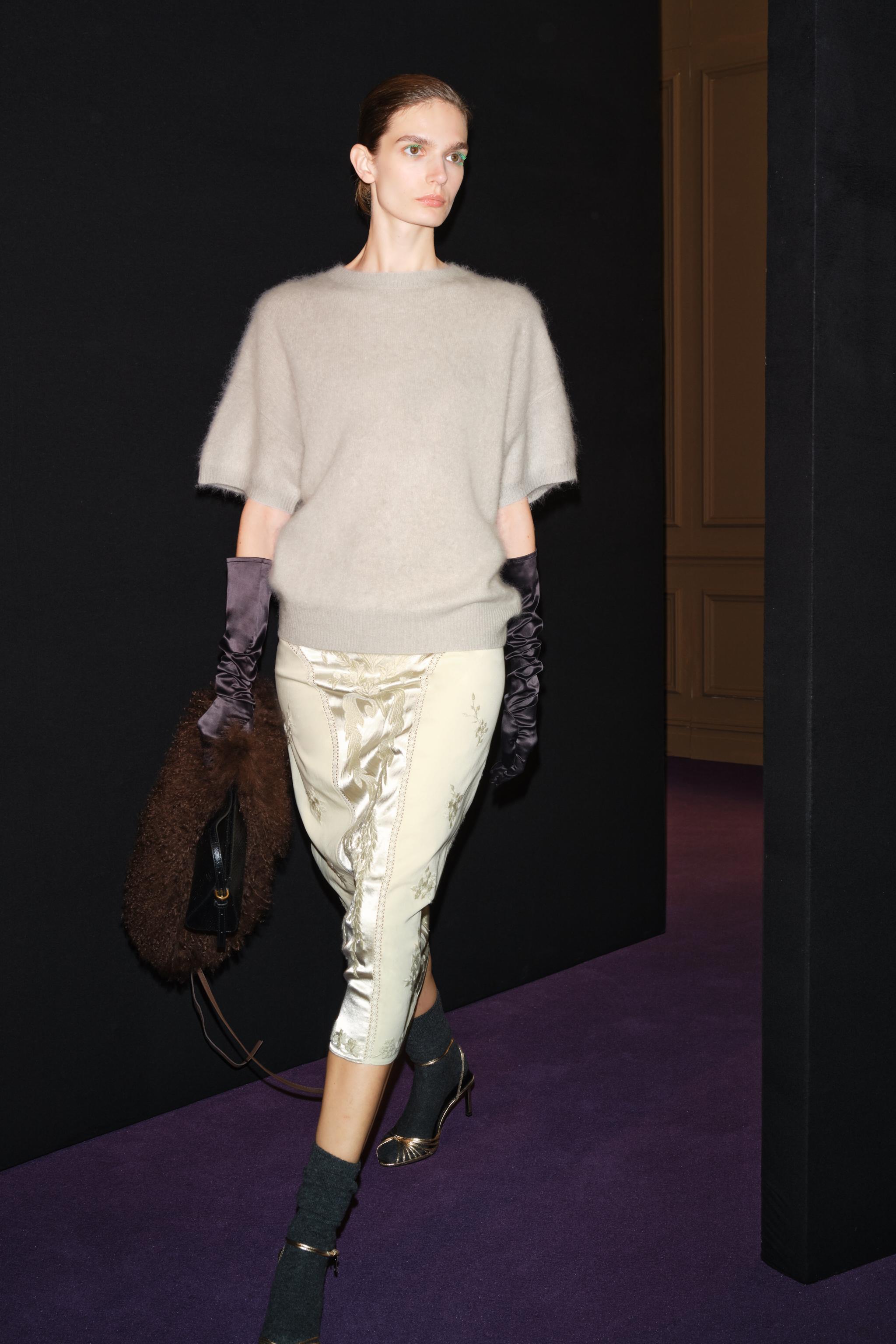 Brushed Effect Oversized 100% Wool Sweater by Zara