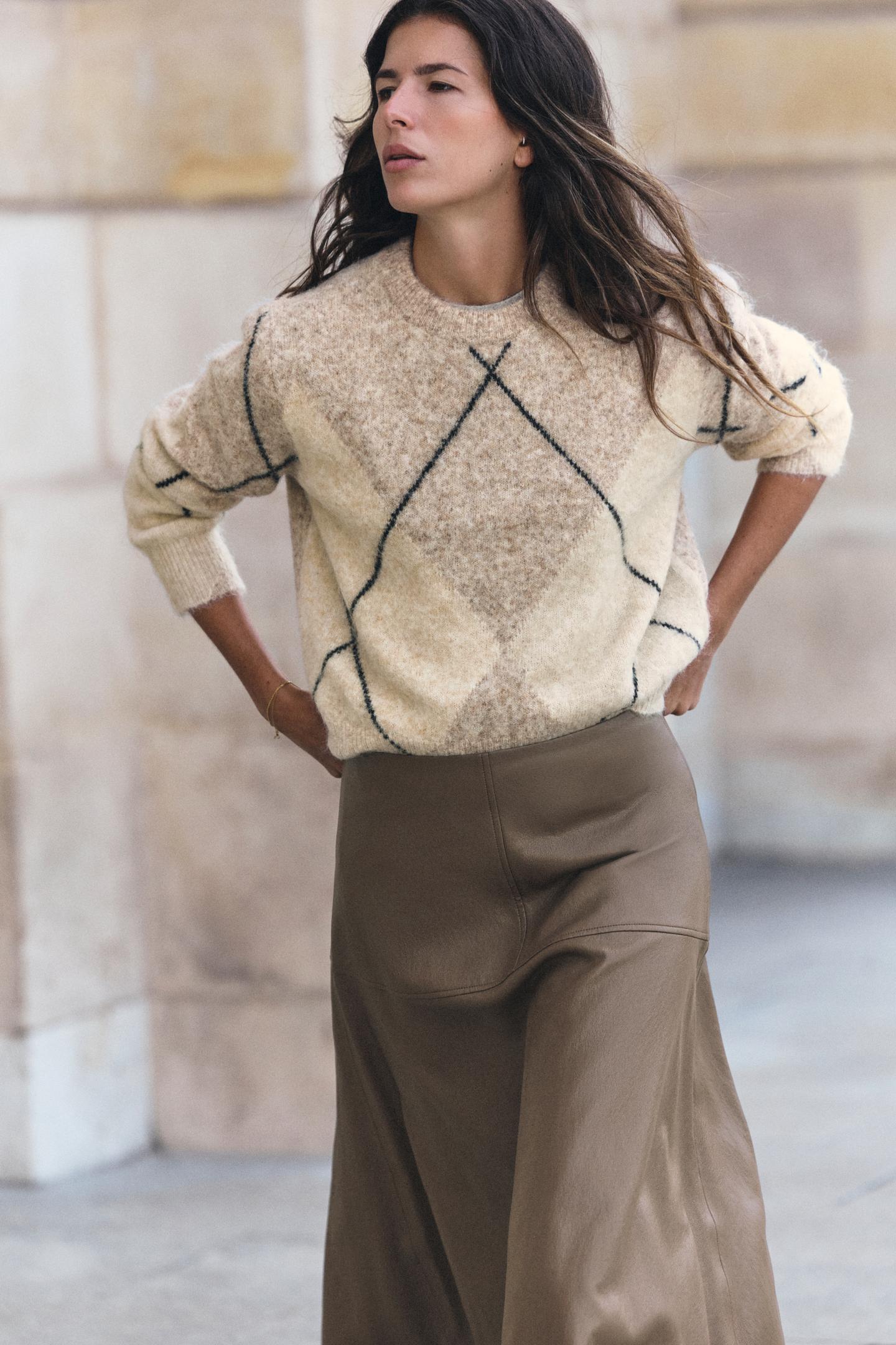 Женский свитер Zara Brushed Effect Argyle, цвет: Экрю / Бежевый — фото 4