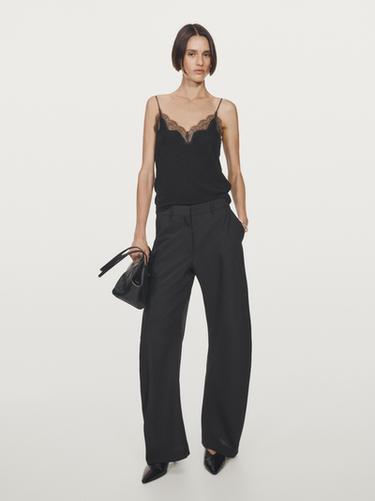 Top lencero detalle encaje - Negro de Zara