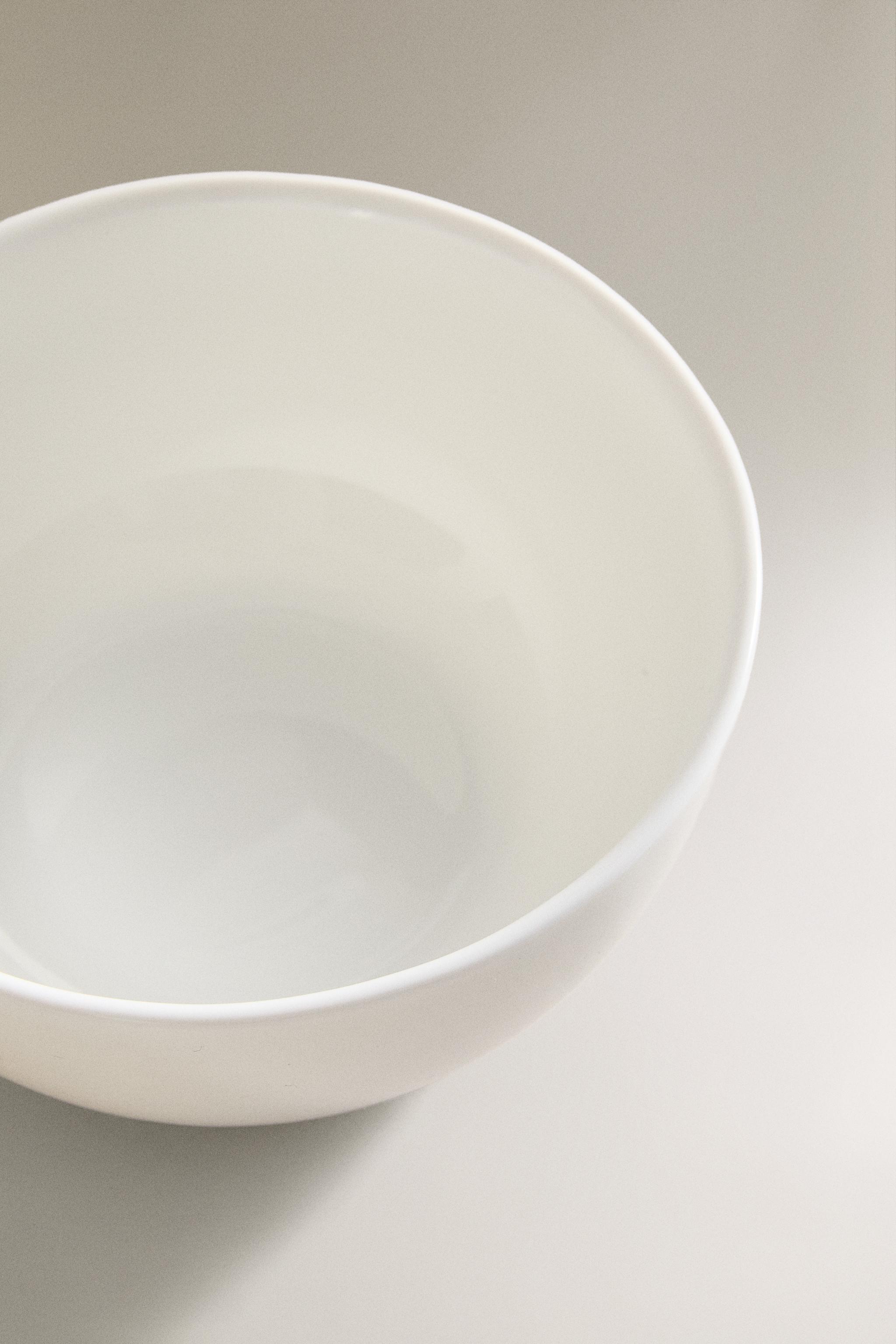 WHITE GLASS BOWL