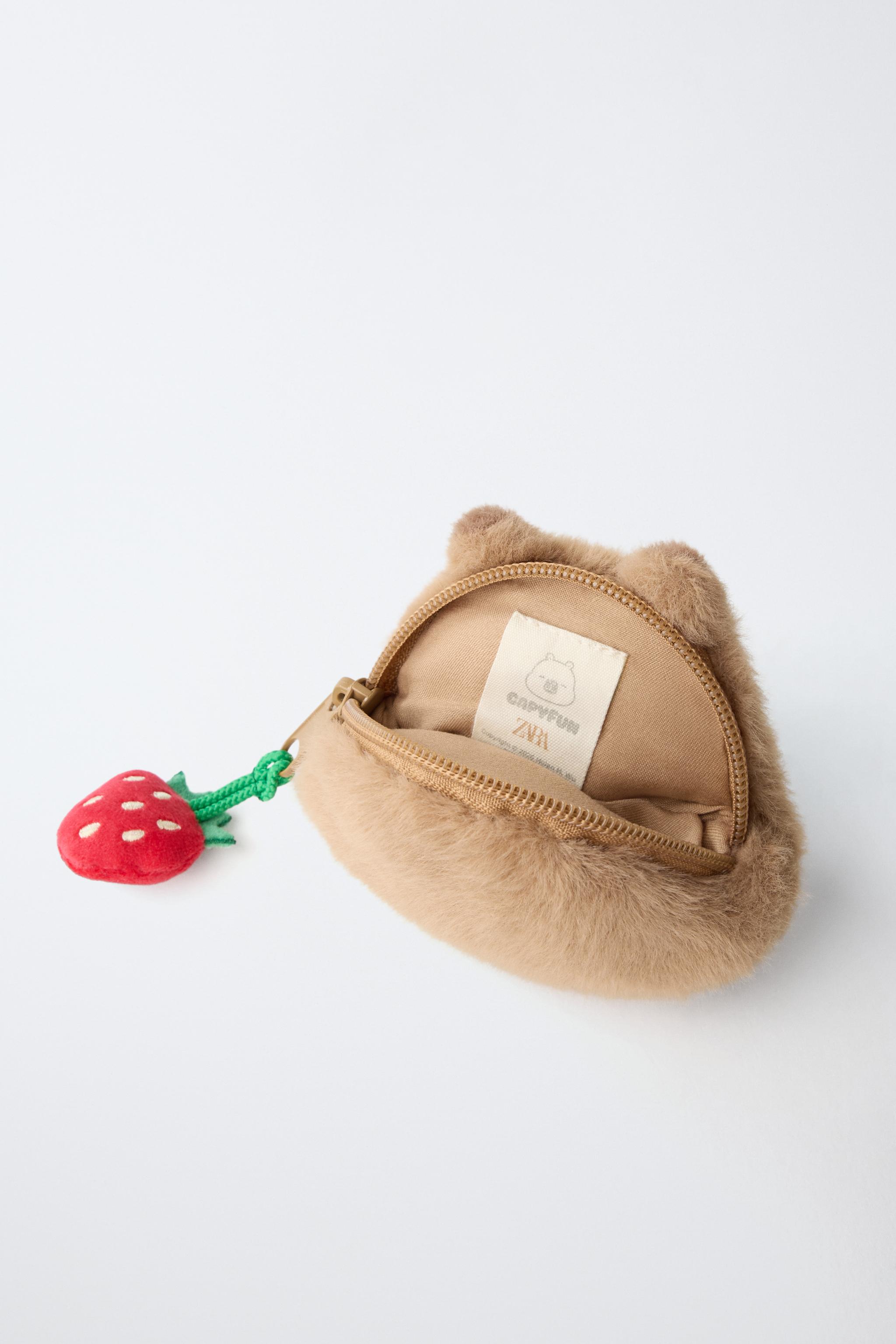 CAPYBARA CAPYFUN © COIN PURSE