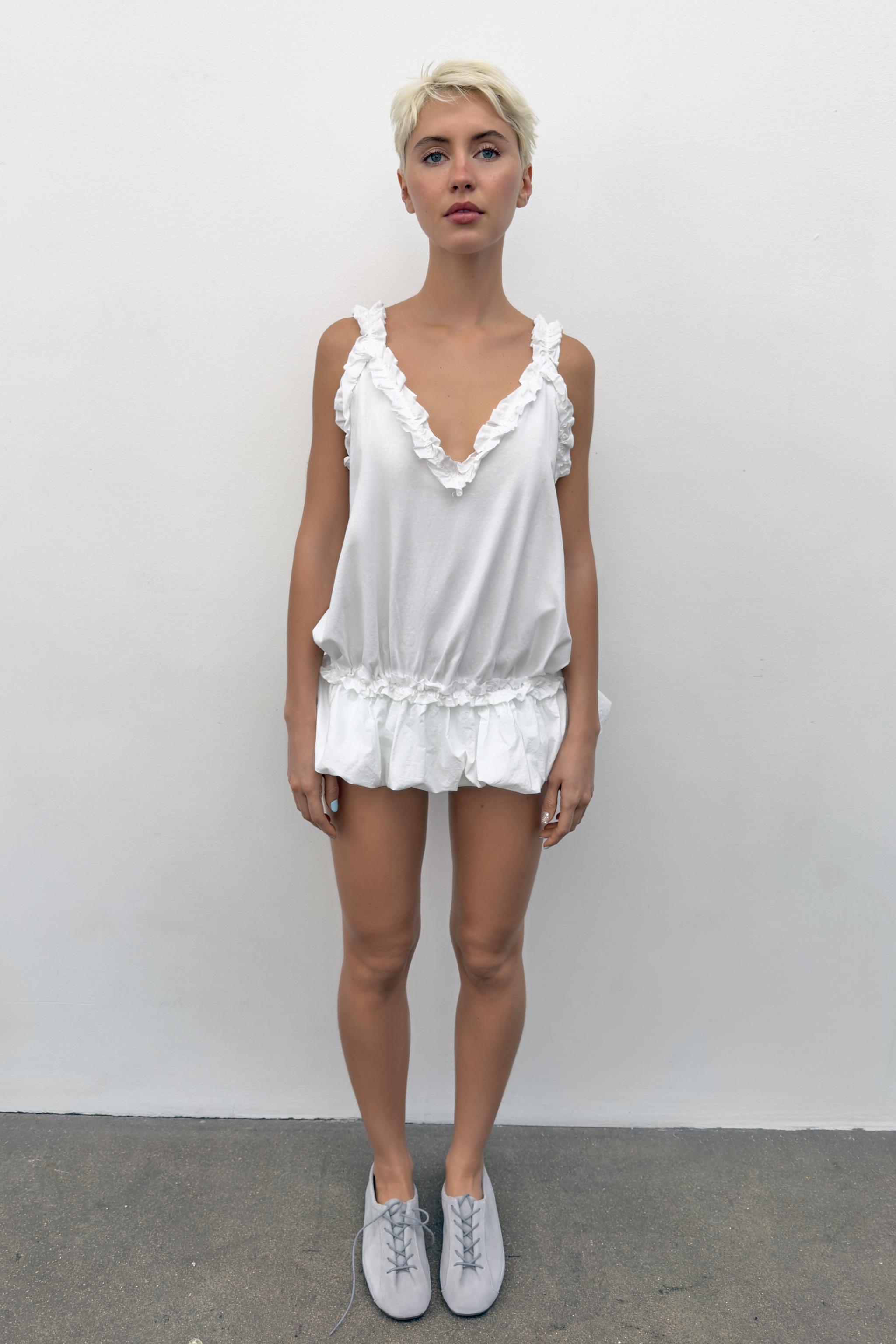 VOLUMINOUS STRAPPY TOP — White