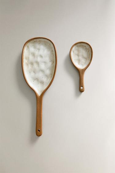 SPOON WITH RAISED DESIGN - Oyster-white by Zara