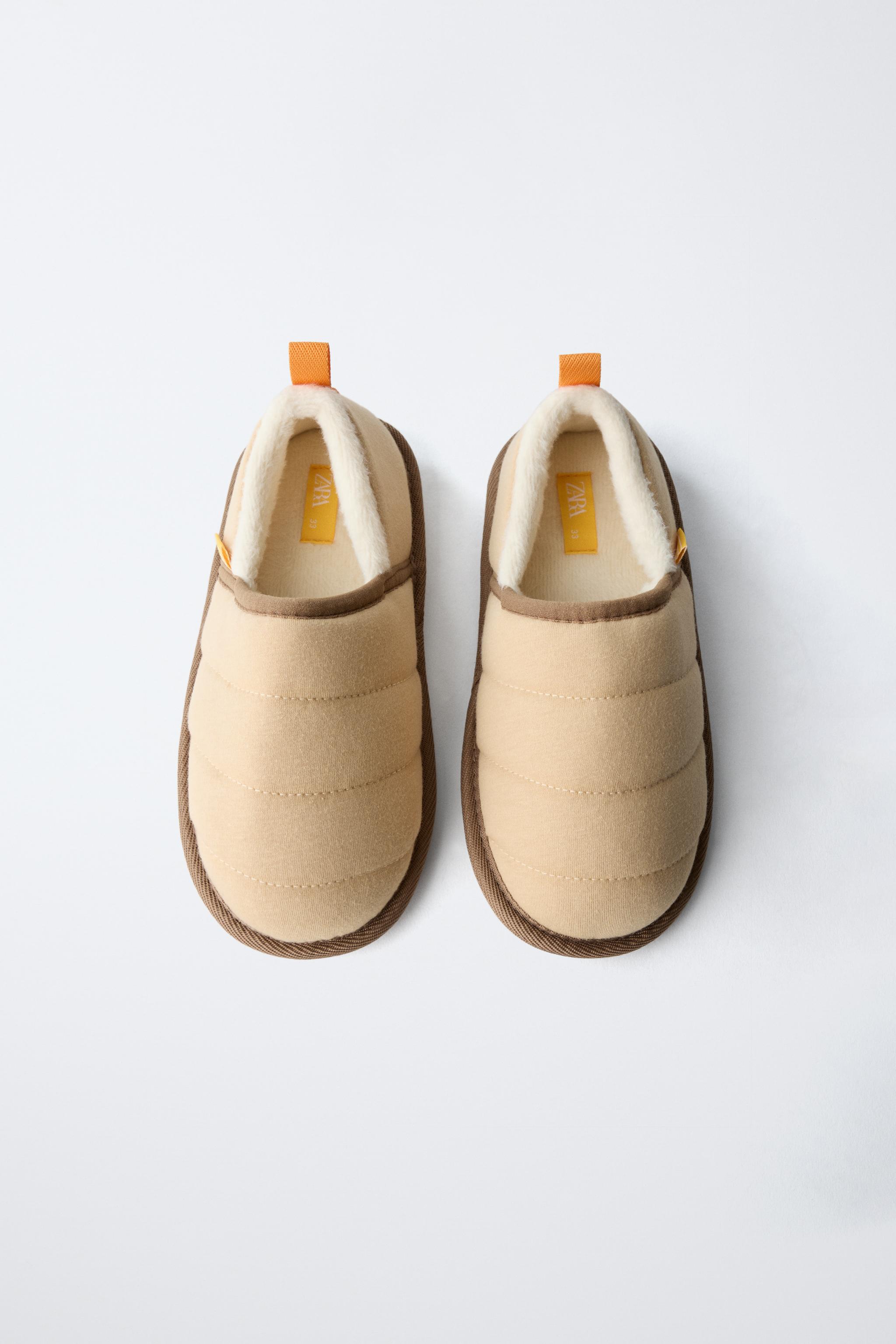 CHAUSSONS D'INTÉRIEUR DÉTAIL