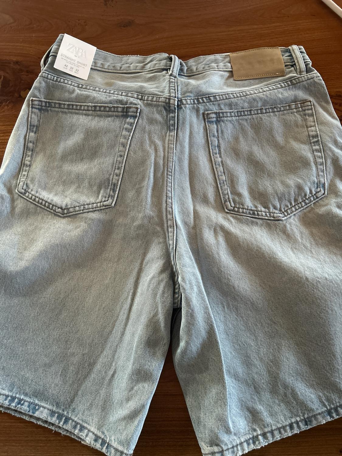 STRAIGHT-LEG DENIM BERMUDA SHORTS - Image 2
